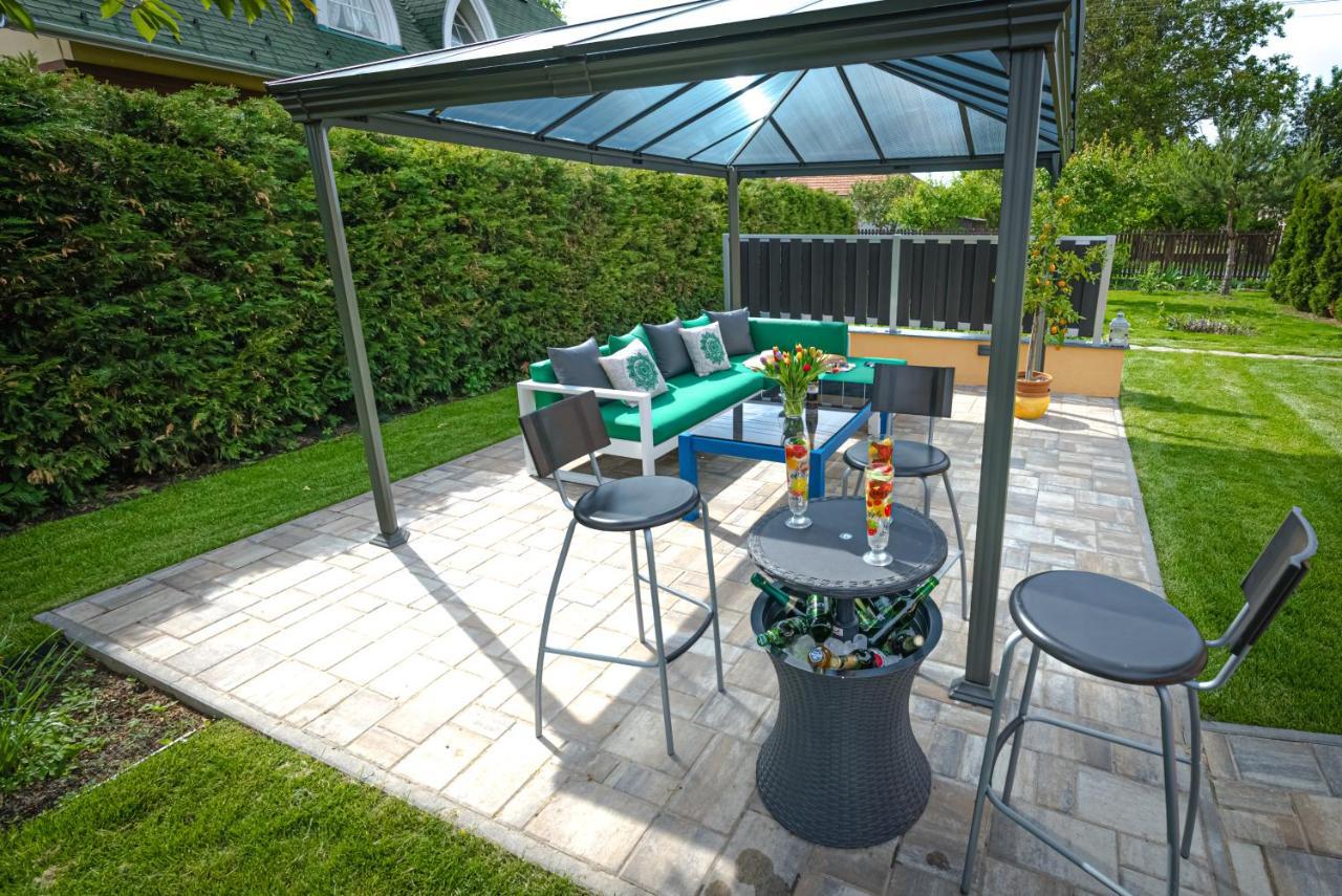 Sunny Garden Ferienhaus